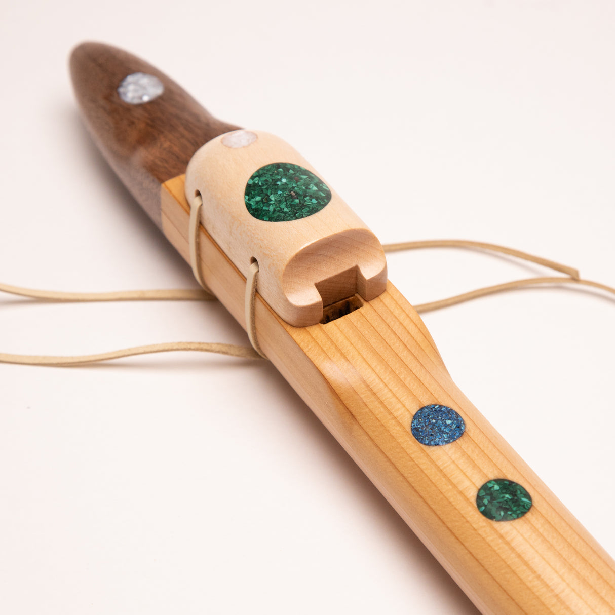 Heart Radiance Native American Flute, F# (2024/no.4)