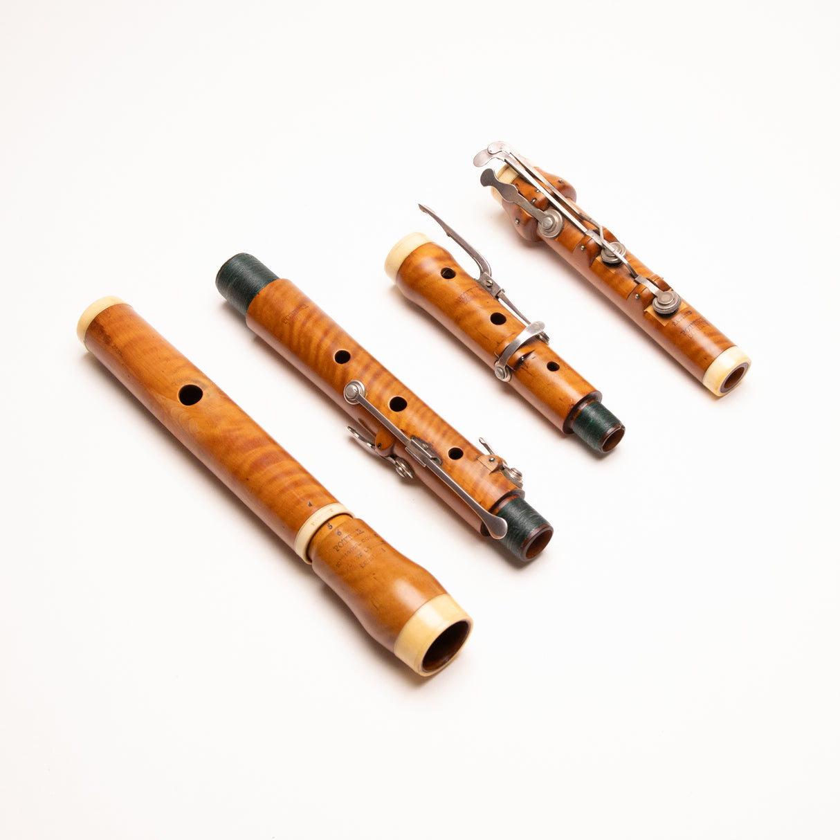 Potter Boxwood & Ivory 8 key