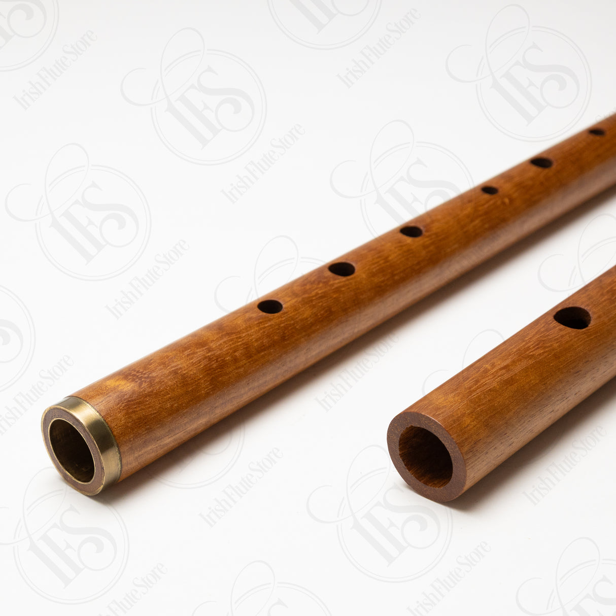 Davy Angus African Iroko Keyless, Eb