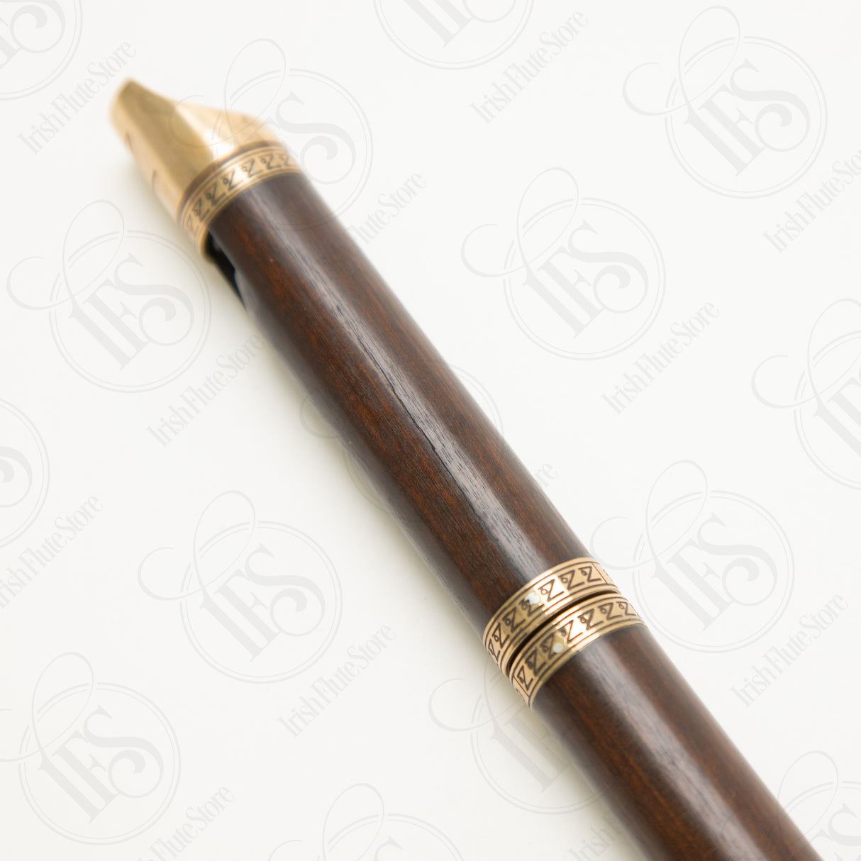 Oz Vambrace Rosewood, High D
