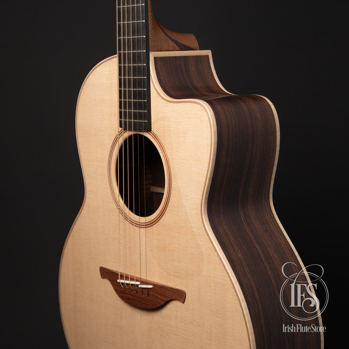 Lowden Guitars Indian Rosewood & Sitka Spruce F-32C
