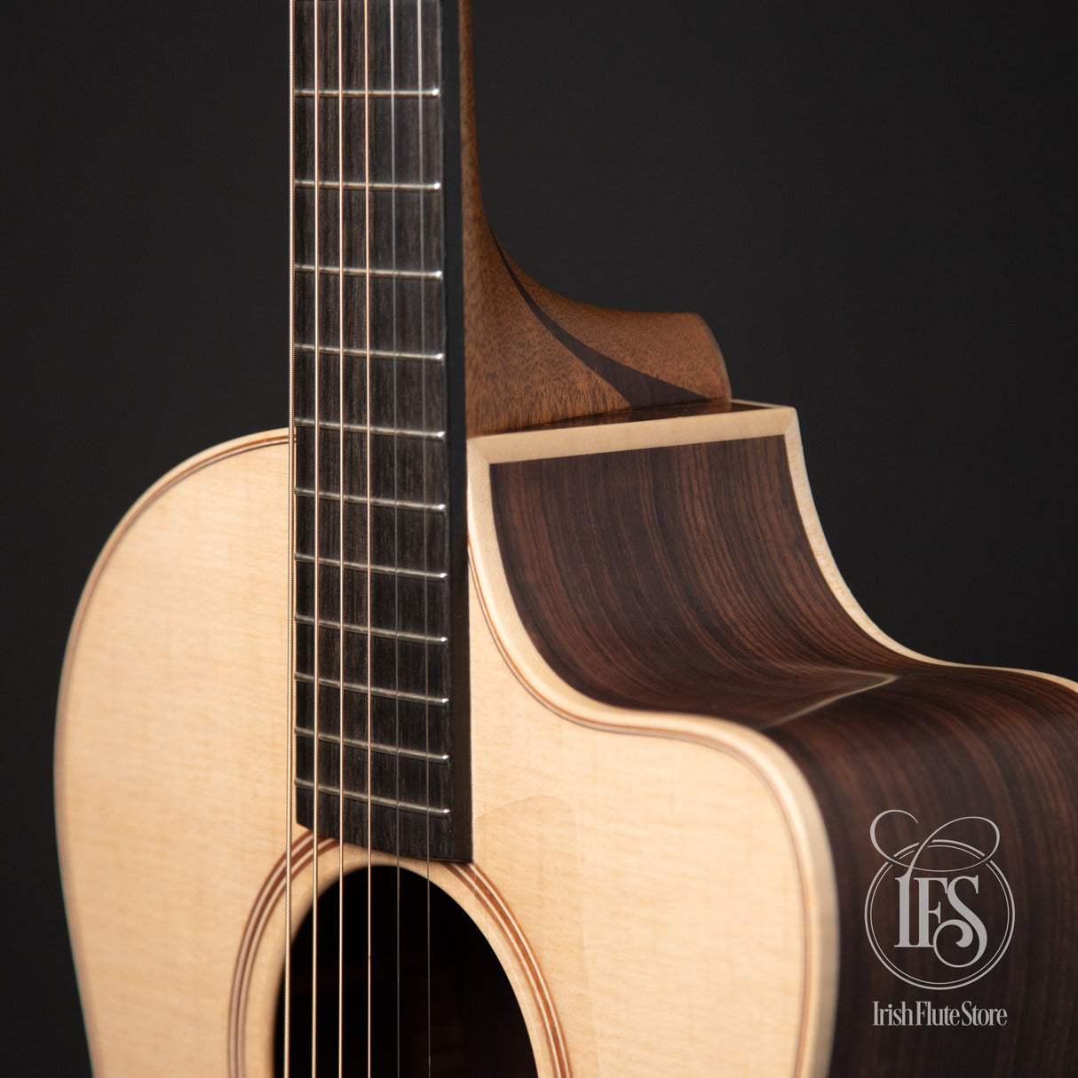 Lowden Guitars Indian Rosewood & Sitka Spruce F-32C