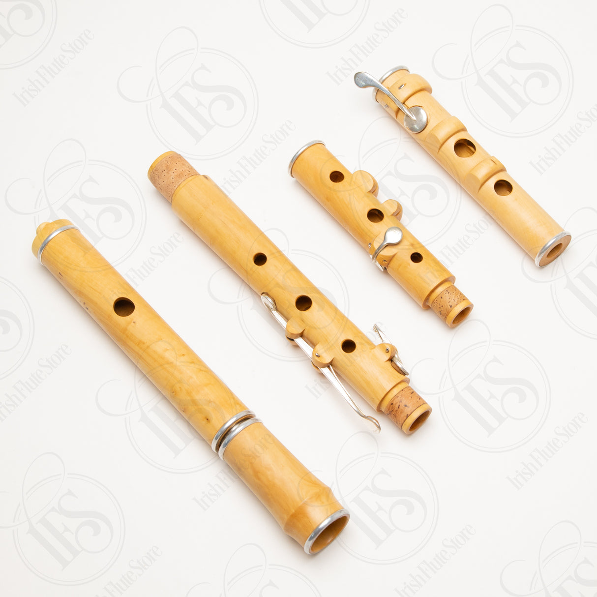 De Keyser European Boxwood & Silver 4-Key Large Hole Rudall, D