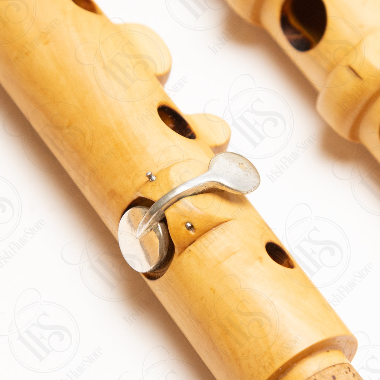 De Keyser European Boxwood & Silver 4-Key Large Hole Rudall, D