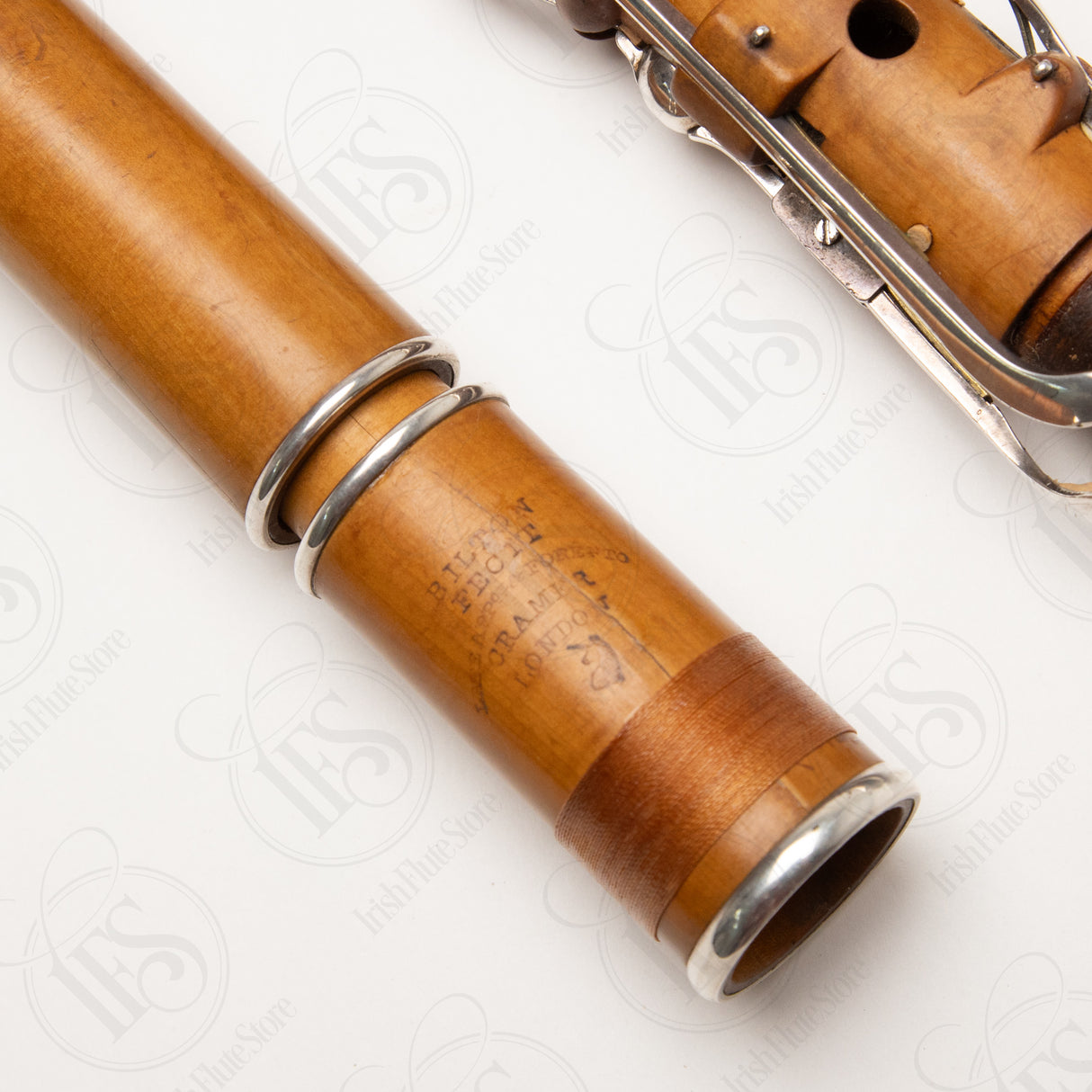 Bilton Boxwood & Silver 8-key