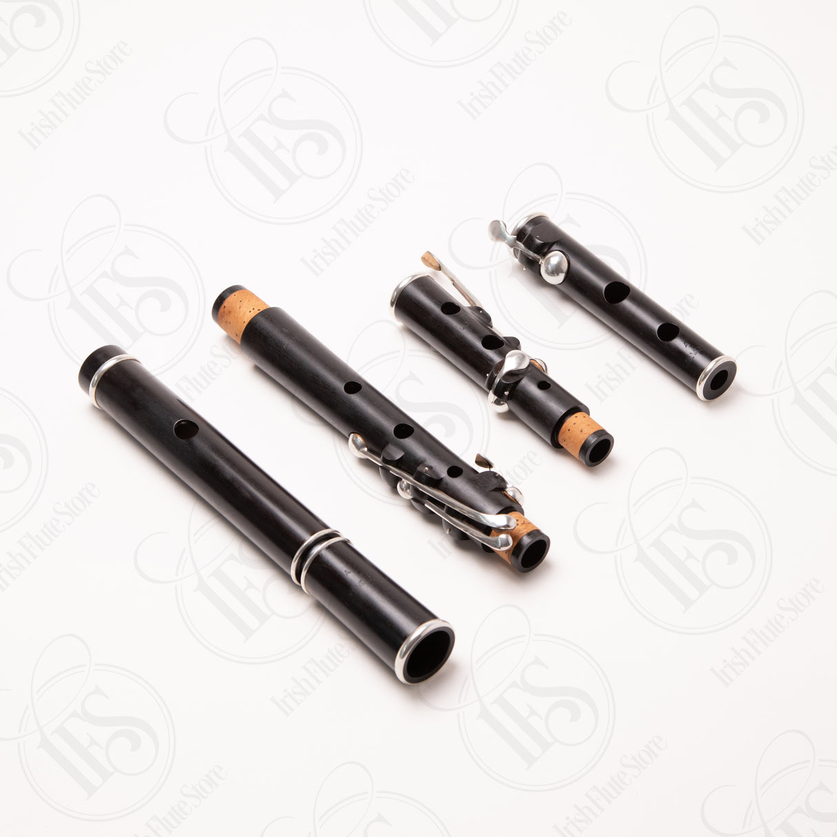 Olwell Blackwood & Silver Nicholson 6-key, D