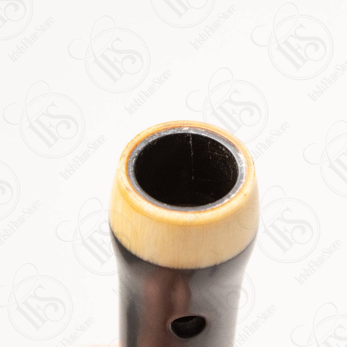 Antique Ebony & Ivory 6-Key, D