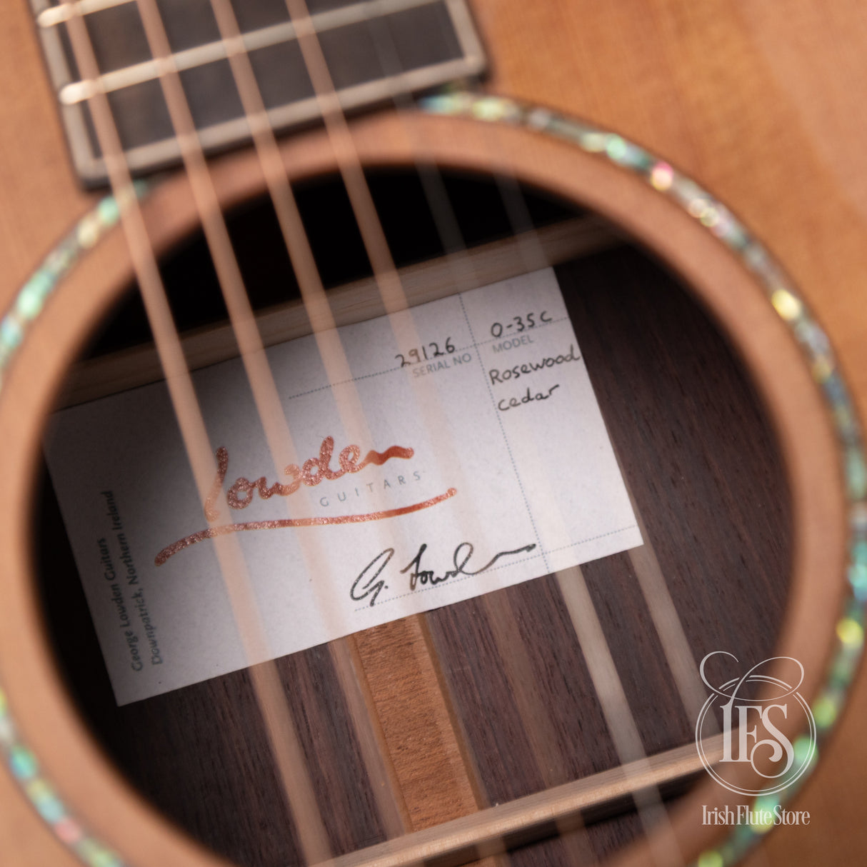 Lowden Guitars O-35c AAAA East Indian Rosewood & Red Cedar