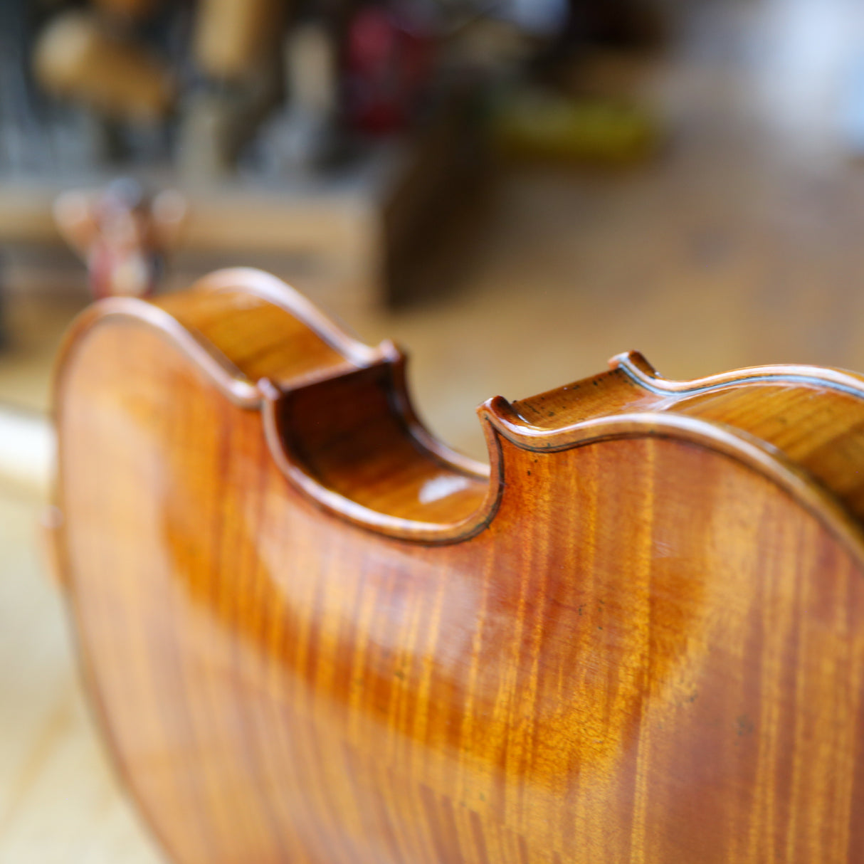Lloyd Heikes Strad Model 2006