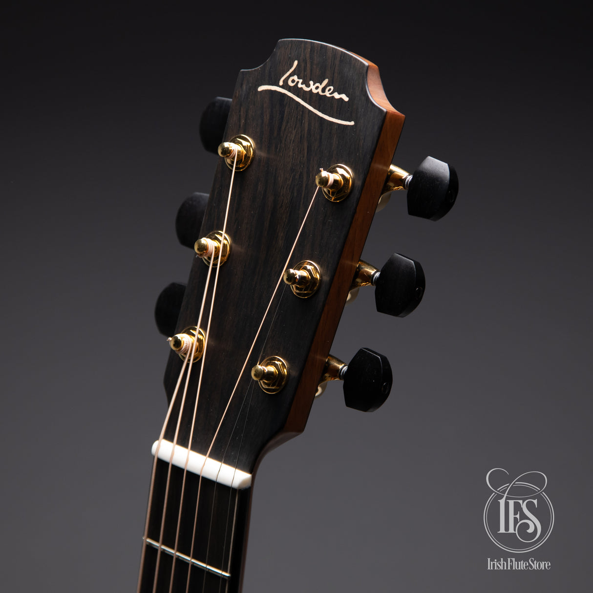 Lowden Guitars S-35C Cocobolo & Adirondack Spruce 12-Fret with L.R. Baggs Anthem Pickup Headstock