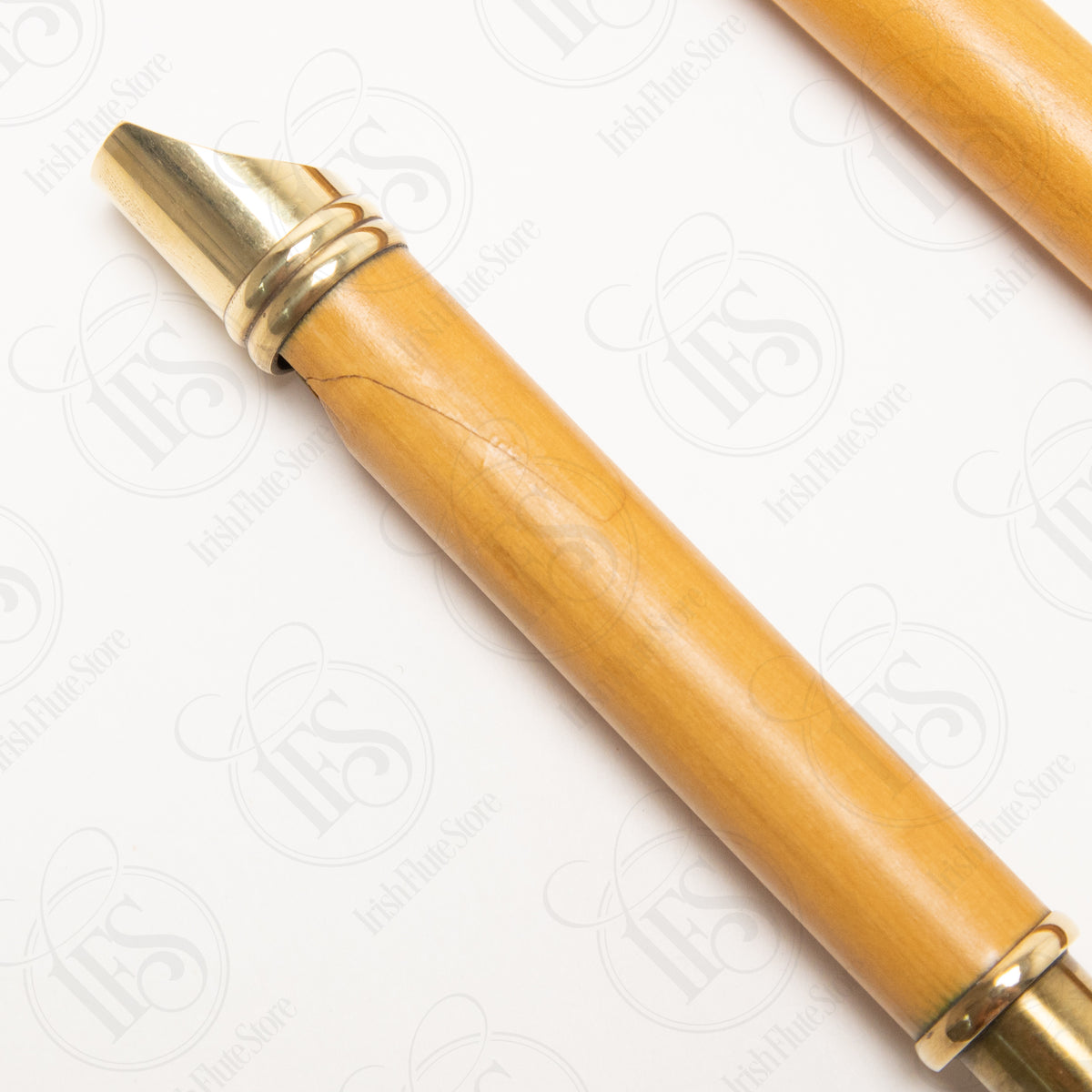 Busman Boxwood & Brass, High D with Maple C Body