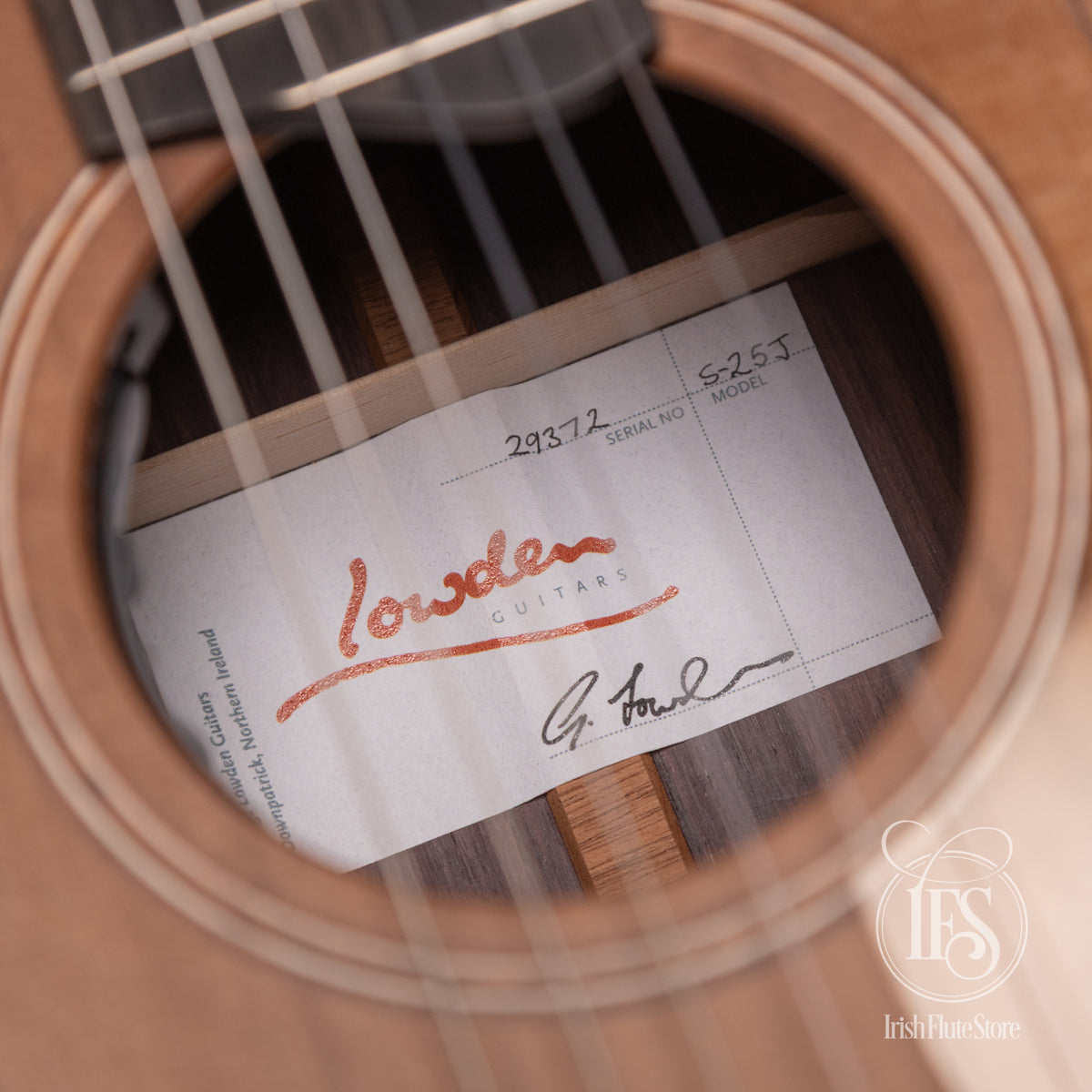 Lowden label inside the S-25J showing serial number 29372 and George Lowden's signature