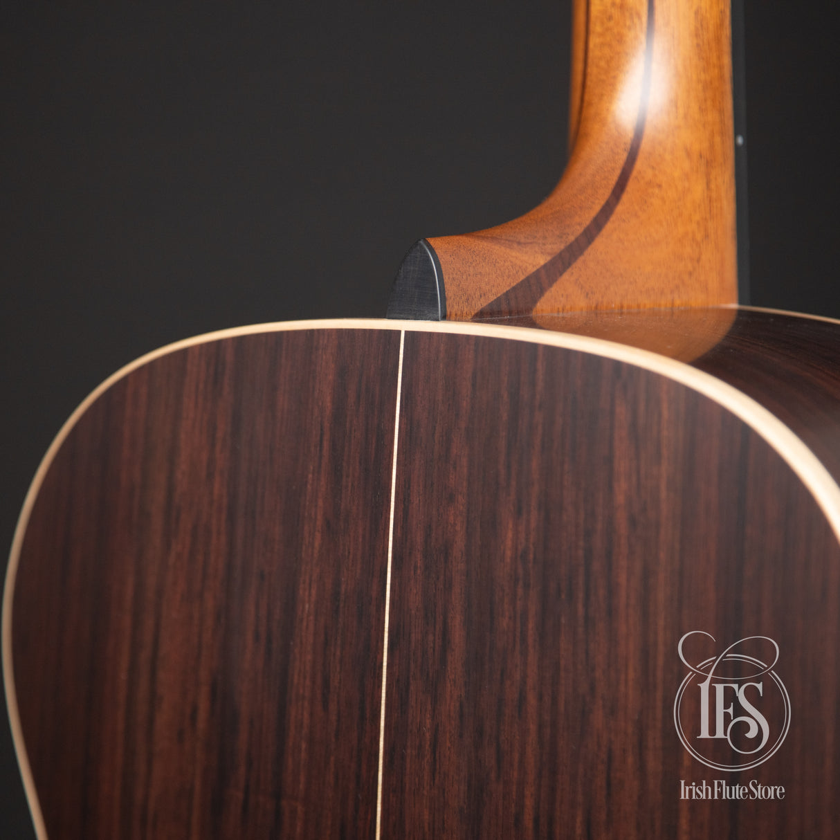 Lowden Guitars O-35 Indian Rosewood & Red Cedar