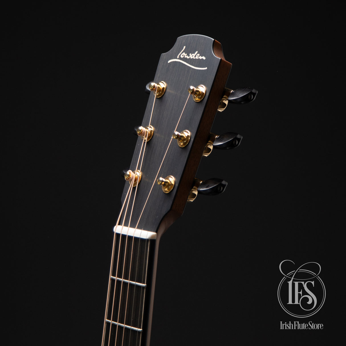Lowden Guitars O-35 Indian Rosewood & Red Cedar