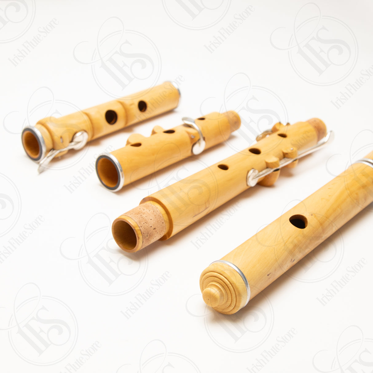 De Keyser European Boxwood & Silver 4-Key Large Hole Rudall, D