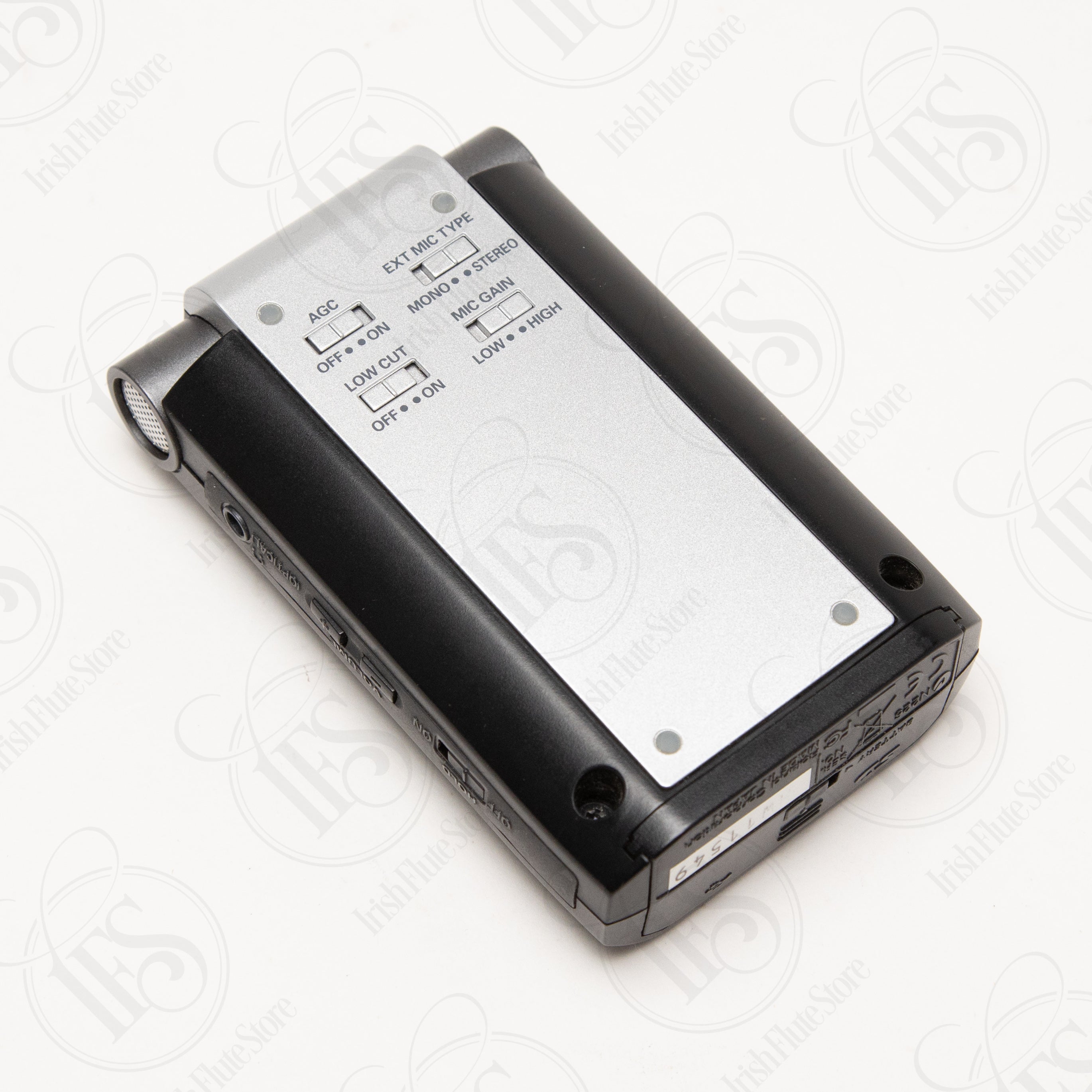 Edirol by Roland R-09 MP3/WAV Recorder – Irish Flute Store