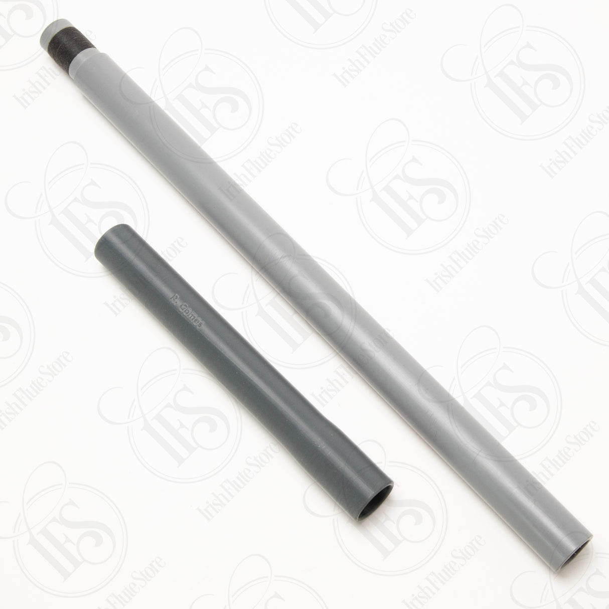 R. Gomes 2-pc PVC, D