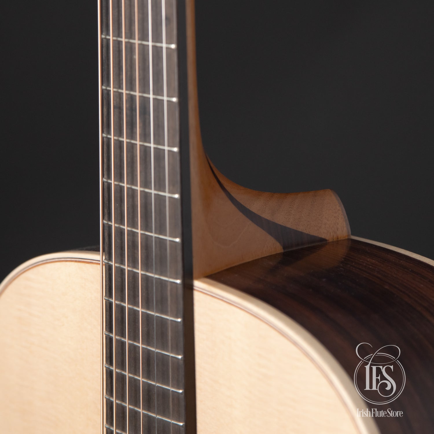 Lowden Guitars 032 Indian Rosewood & Sitka Spruce Neck Joint