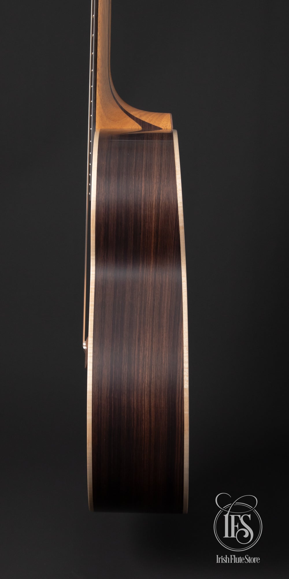 Lowden Guitars 032 Indian Rosewood & Sitka Spruce Right Side Bout