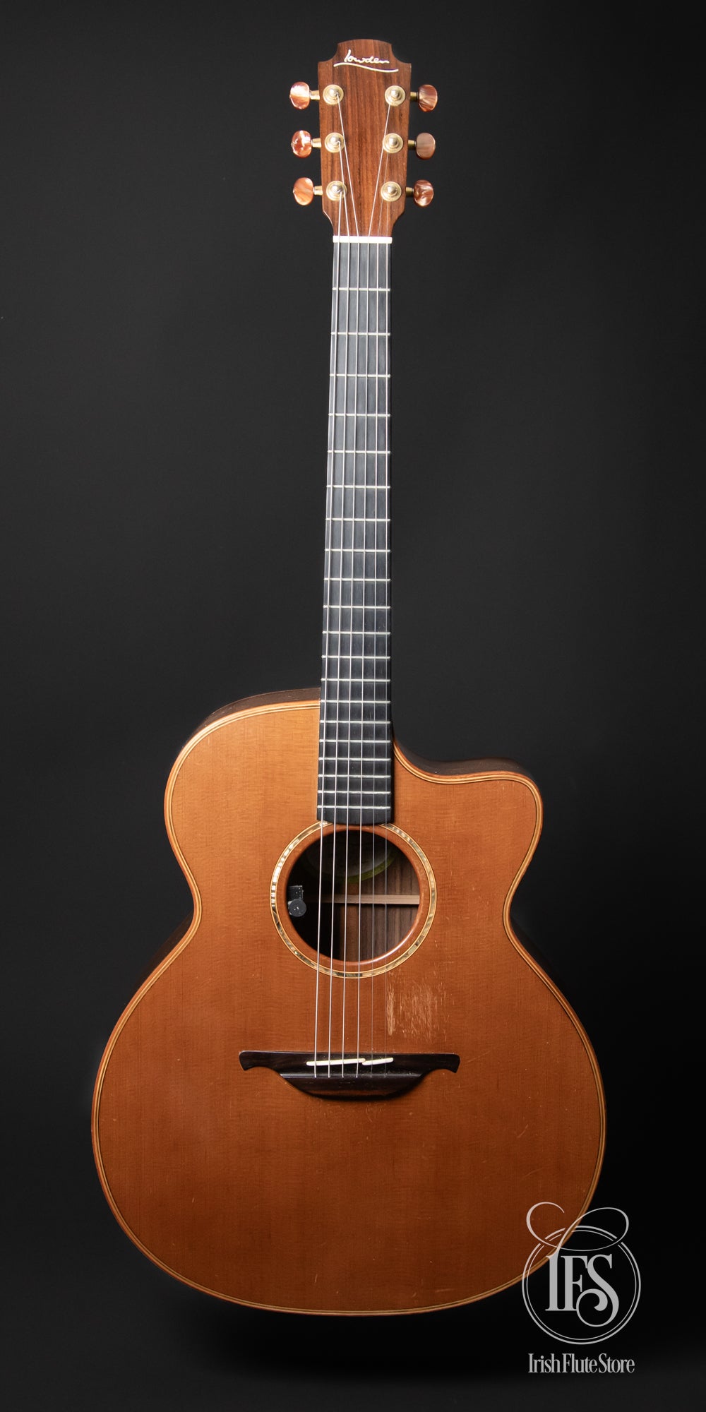 Lowden Guitars Cedar & Indian Rosewood O25c Front Full