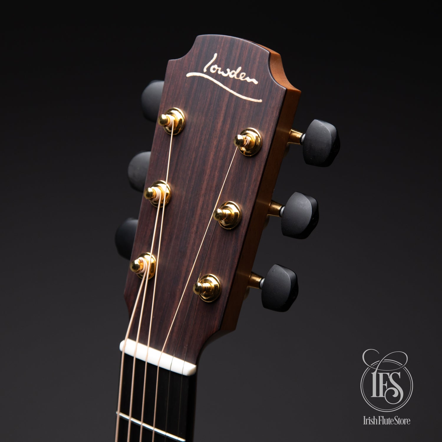 Lowden Guitars F32c Indian Rosewood & Sitka Spruce Headstock