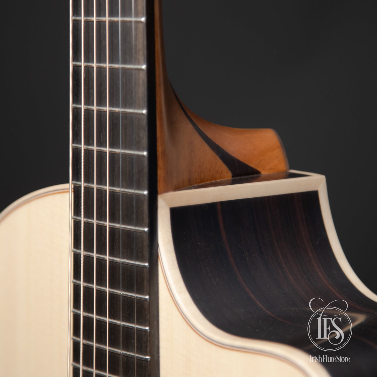 Lowden Guitars F32c Indian Rosewood & Sitka Spruce Neck Joint